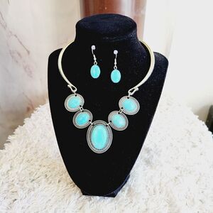 New! Turquoise choker with silver hardware with matching earrings